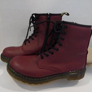 Dr. Martens Air Wair Cherry Red Smooth Leather Womens Size 6/Mens Size 5 NWOT